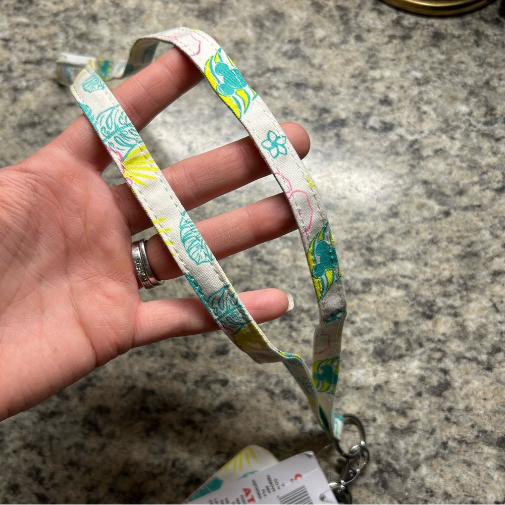 NWT Disney Castaway Cay Wallet Lanyard/Keychain - Picture 6 of 7